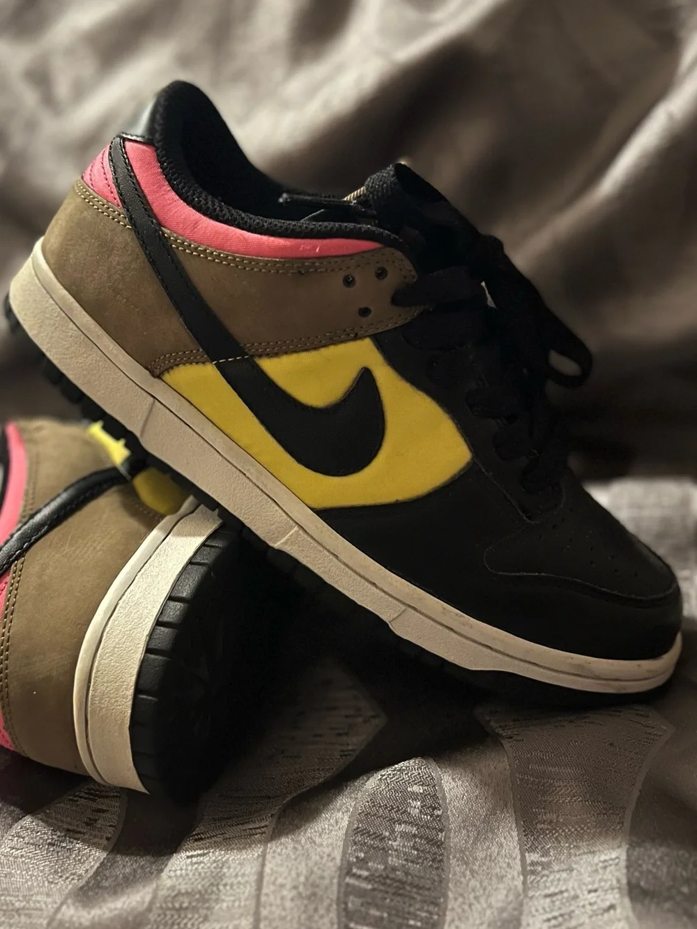 Nike Dunk Low Black Walnut Ozone Pink Yellow Women’s Size 8 Vintage 2007